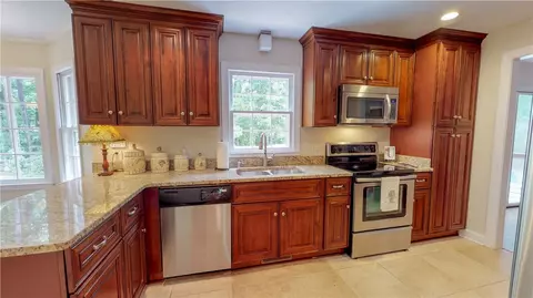 217 Waldrop Stone Rd, Central, SC 29630 photo 6