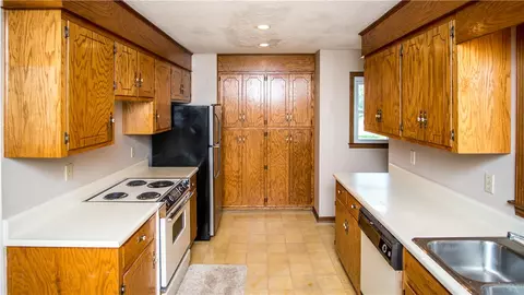 634 Windy Hill Rd, Central, SC 29630 photo 10