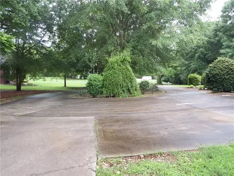 204 Meadow Ct, Honea Path, SC 29654 photo 41