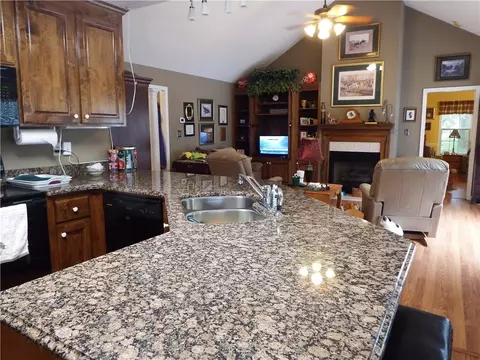 204 Meadow Ct, Honea Path, SC 29654 photo 10