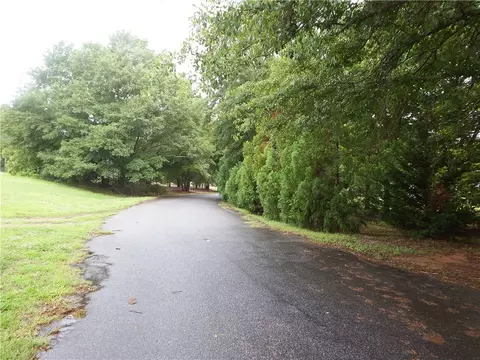 204 Meadow Ct, Honea Path, SC 29654 photo 32