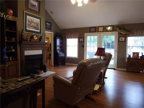 204 Meadow Ct, Honea Path, SC 29654 photo 6