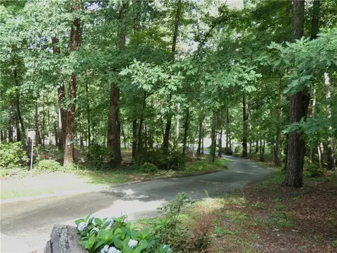 739 Lovers Ln, Toccoa, GA 30577 photo 25
