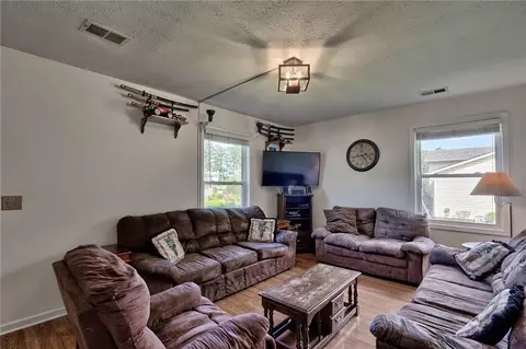 214 Georgetown Rd, Easley, SC 29640 photo 6