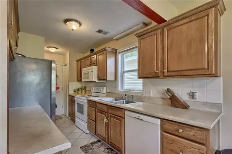 214 Georgetown Rd, Easley, SC 29640 photo 9