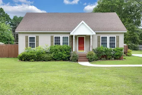 11 Mcclain Dr, Honea Path, SC 29654 photo 2