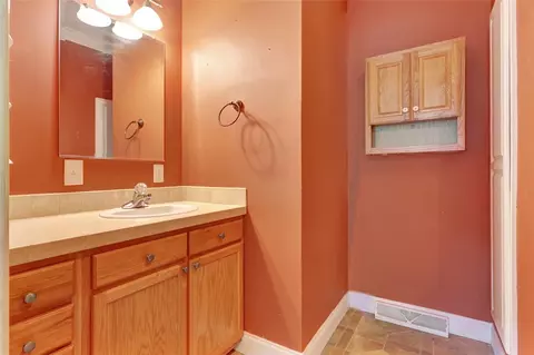 11 Mcclain Dr, Honea Path, SC 29654 photo 17