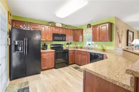 12181 Friendship Loop Dr, Seneca, SC 29678 photo 3