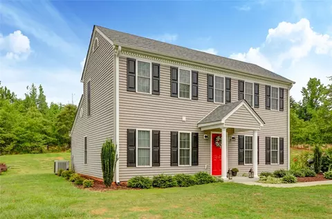 12181 Friendship Loop Dr, Seneca, SC 29678 photo 5