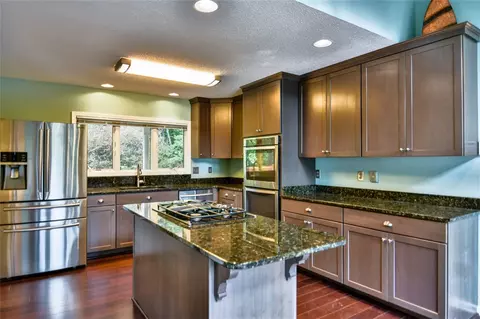 131 Planters Dr, Seneca, SC 29678 photo 9