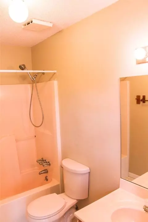 4402 Old Easley Bridge Rd, Easley, SC 29642 photo 10