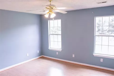 4402 Old Easley Bridge Rd, Easley, SC 29642 photo 8