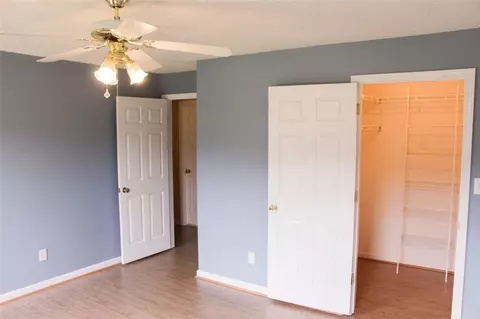 4402 Old Easley Bridge Rd, Easley, SC 29642 photo 9