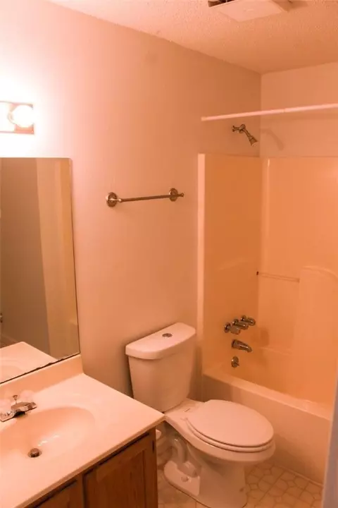 4402 Old Easley Bridge Rd, Easley, SC 29642 photo 7