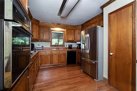 104 Warrington Dr, Easley, SC 29642 photo 8