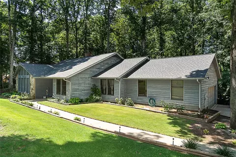 104 Warrington Dr, Easley, SC 29642 photo 1
