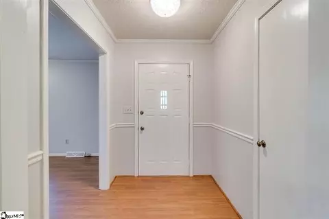 101 Elm Ct, Easley, SC 29642 photo 4