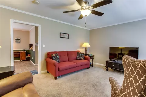 8 Pine Tree Dr, Honea Path, SC 29654 photo 5