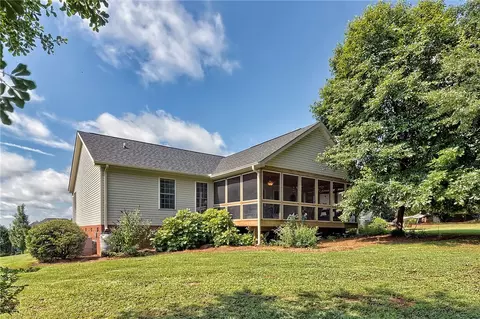 117 Hallmark Ln, Easley, SC 29640 photo 31