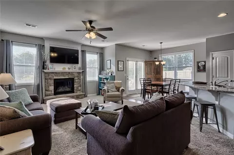 413 Rowley Ct, Easley, SC 29642 photo 10