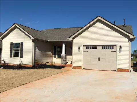 106 Veranda Cir, Pendleton, SC 29670 photo 1