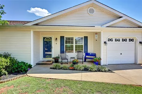 4 Avis Ct, Greer, SC 29651 photo 3