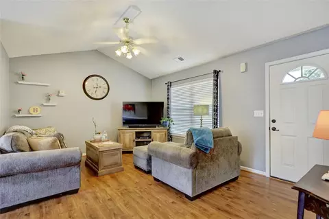 4 Avis Ct, Greer, SC 29651 photo 8
