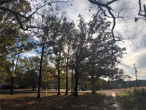 187 Earle Rd, Central, SC 29630 photo 8