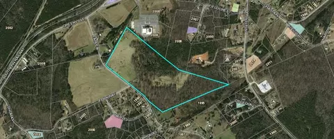 187 Earle Rd, Central, SC 29630 photo 1