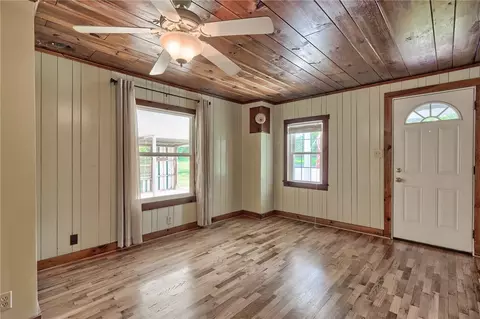 220 Buchanan Cir, Pendleton, SC 29670 photo 2