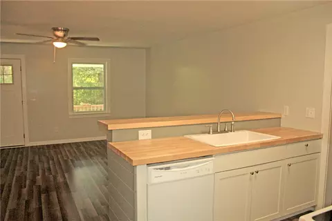 121 Walker St, Clemson, SC 29631 photo 9