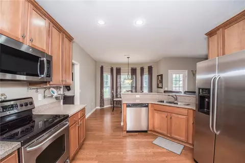 2 Chatham Ct, Easley, SC 29642 photo 9