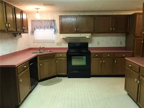 313 Riggins Rd, Pickens, SC 29671 photo 8