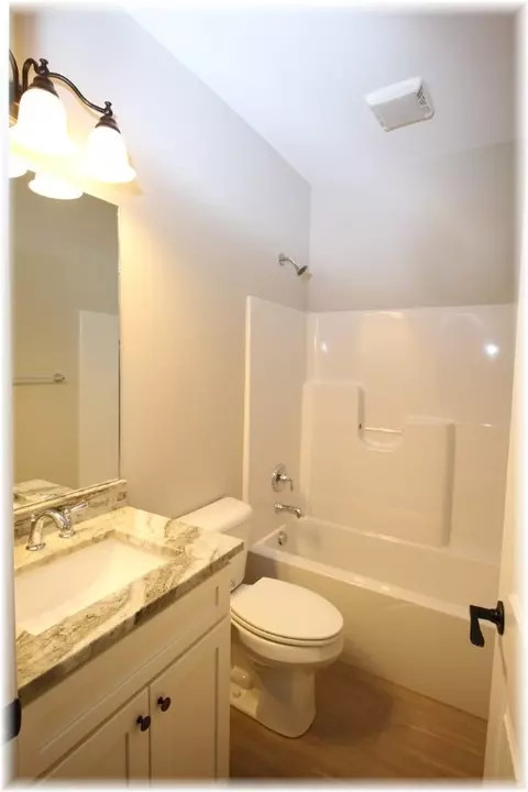 10009 Tokeena Path Dr, Seneca, SC 29678 photo 5