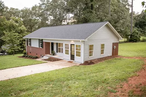 212 Mountain View Dr, Central, SC 29630 photo 9