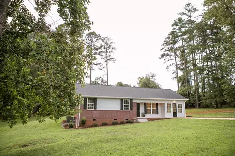 212 Mountain View Dr, Central, SC 29630 photo 4