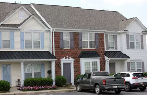 39 Spring Crossing Cir, Greer, SC 29650 photo 10