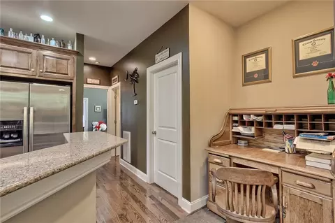 329 Puckett Mill Dr, Central, SC 29630 photo 8