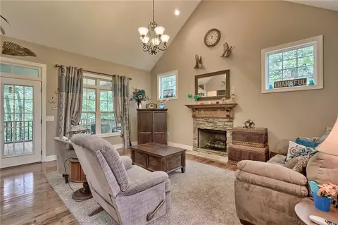329 Puckett Mill Dr, Central, SC 29630 photo 14