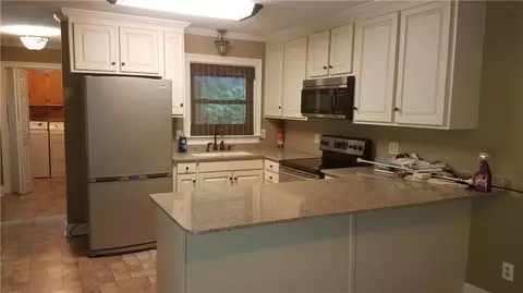 286 Horseshoe Rd, Central, SC 29630 photo 5