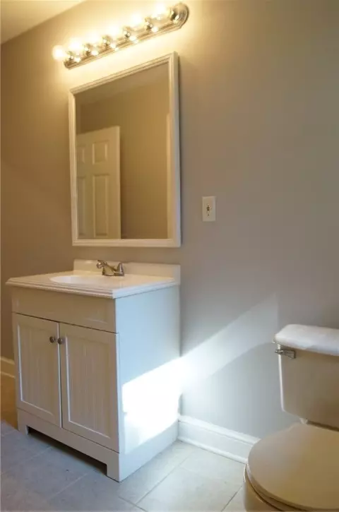 100 S D St, Easley, SC 29640 photo 20