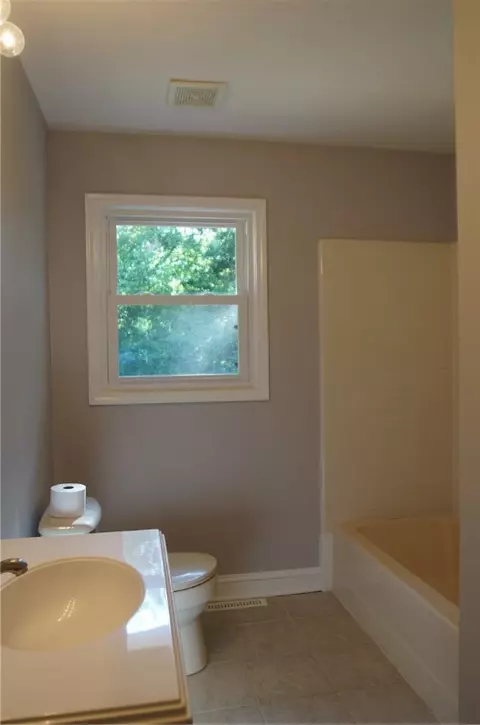 100 S D St, Easley, SC 29640 photo 18