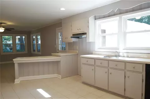 100 S D St, Easley, SC 29640 photo 26