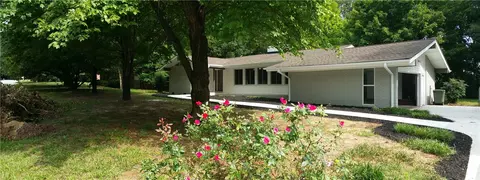 98 Cardinal Dr, Clemson, SC 29631 photo 1