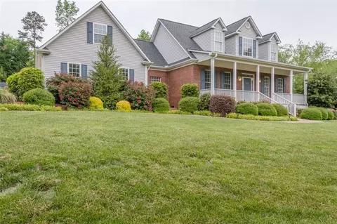 192 Upper Lake Dr, Easley, SC 29640 photo 7