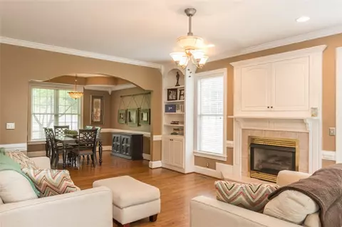 192 Upper Lake Dr, Easley, SC 29640 photo 2