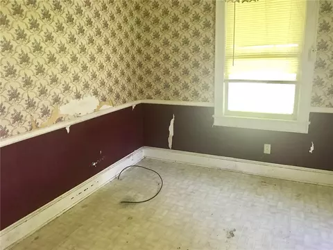 129 Davis St, Williamston, SC 29697 photo 5