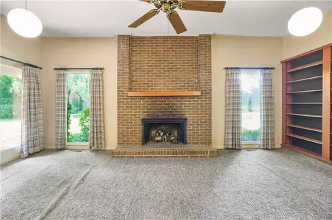 911 Meadow Ln, Anderson, SC 29621 photo 7