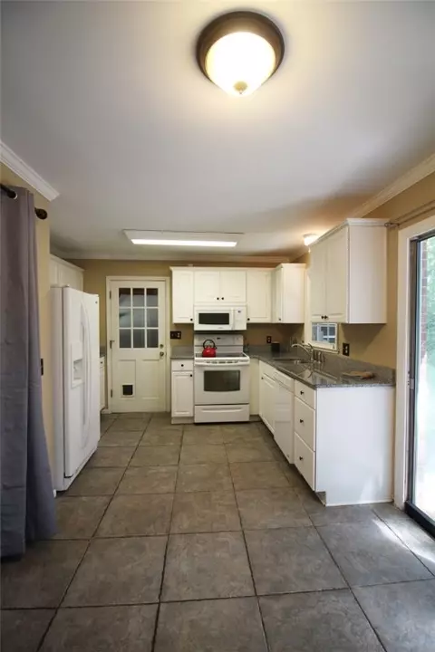 223 Heather Dr, Central, SC 29630 photo 5
