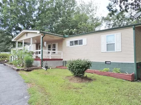 1090 Santee Dr, Walhalla, SC 29691 photo 6